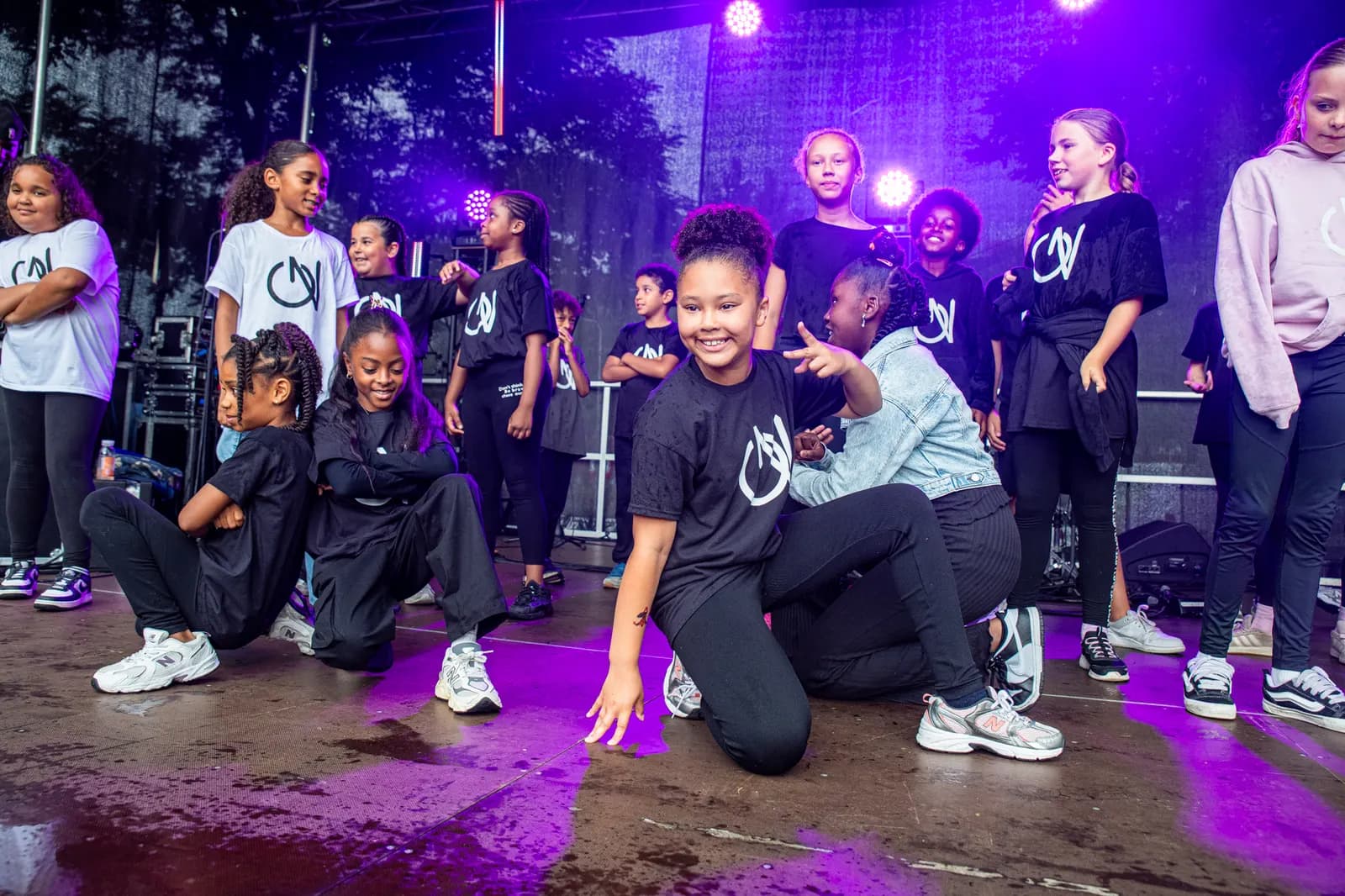 Jonge danser tijdens een OnPoint Youth les